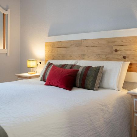 Apartamentos Alfaqueque B Seville Luaran gambar