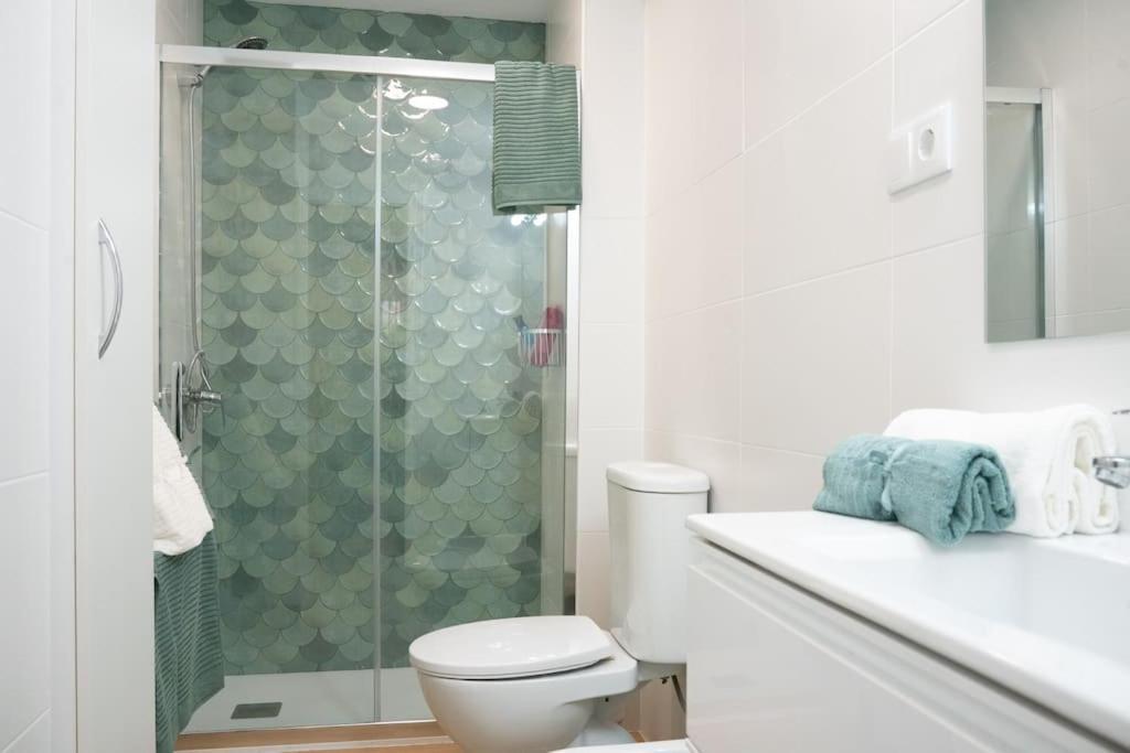 Apartamentos Alfaqueque B Seville Luaran gambar